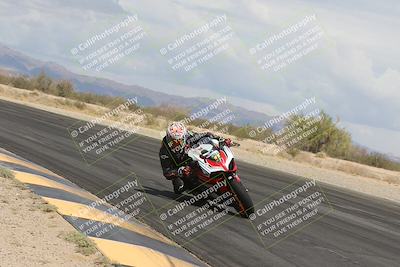 media/May-05-2025-Moto Forza (Mon) [[3c1838c5e5]]/2-B Group/Session 2 (Turn 7 Inside)/